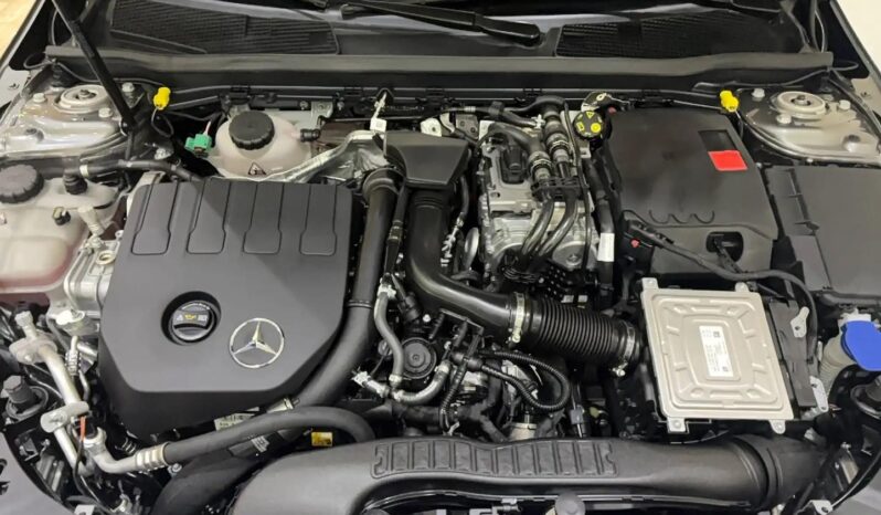 
								Mercedes Classe A 250 e 8G-DCT AMG Line full									