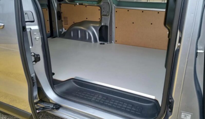 
								Opel Vivaro Fourgon full									
