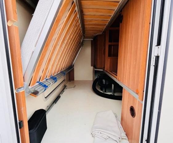 
								EURA MOBIL ACTIVA ONE 650 VB AUTOMATIQUE full									