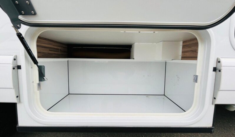 
								CAMPING-CAR MALIBU T 440 LE full									