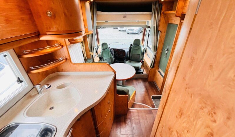 
								CAMPING-CAR CARTHAGO full									