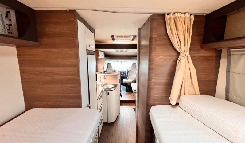 
								KNAUS L!VE WAVE T 700 MEG full									