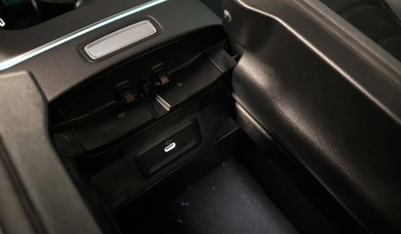 
								Mercedes Classe E 300 de Hybrid EQ 9G-Tronic AMG LINE full									