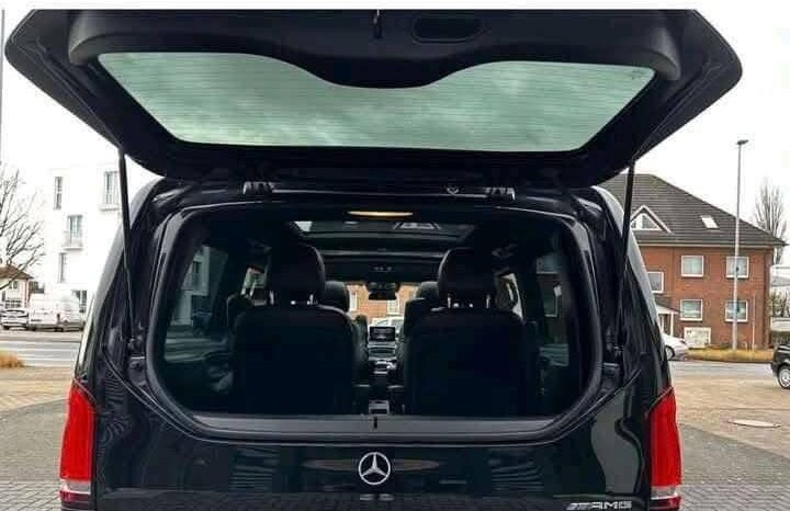 
								Mercedes-Benz V 250d AMG 4MATIC full									