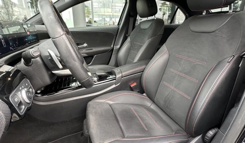 
								Mercedes-Benz Classe A 180 d 8G-DCT AMG Line full									