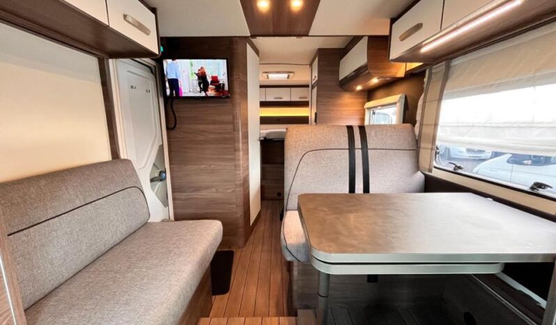 
								KNAUS L!VE WAVE T 700 MEG full									
