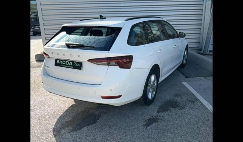 
								SKODA OCTAVIA full									