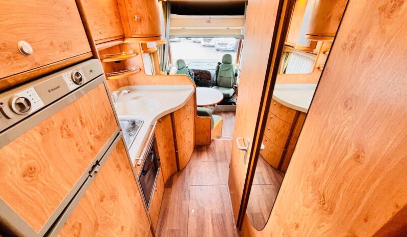 
								CAMPING-CAR CARTHAGO full									