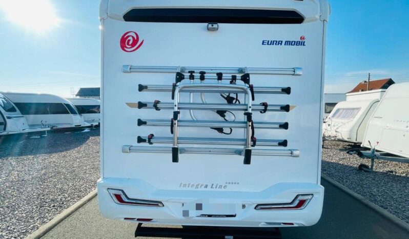 
								Eura Mobil Integra Line 695 EB full									