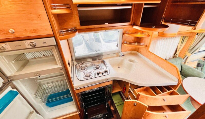 
								CAMPING-CAR CARTHAGO full									