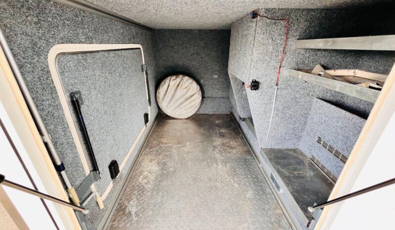 
								CAMPING-CAR CARTHAGO full									