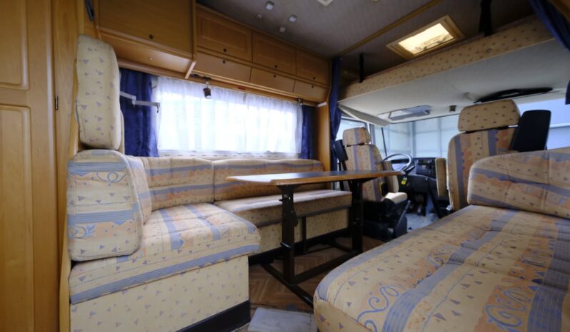 
								Daimler-Benz Sprinter full									