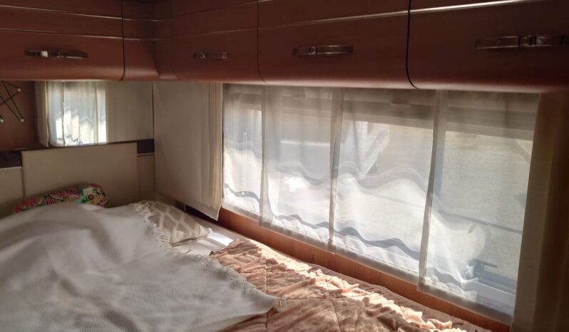 
								Camping-car LMC Grand Explorer full									