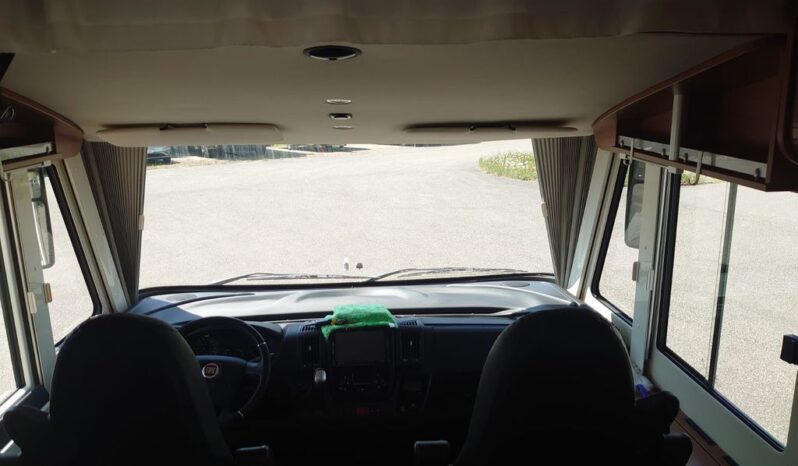 
								Camping-car LMC Grand Explorer full									