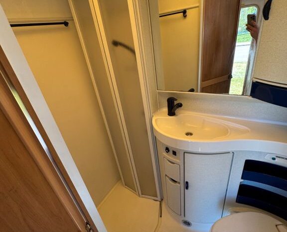 
								Camping-car Fiat Hymer B584 full									