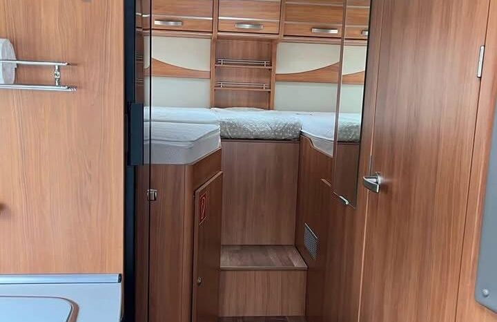 
								Camping Car Hymer MLI 580 2,3L 163ch 2016 Permis B full									